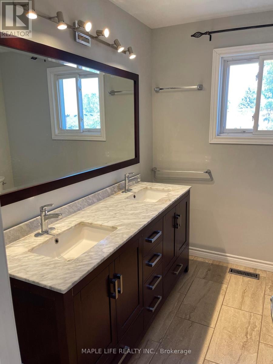 175 Keffer Circle, Newmarket, ON, L3X 1R9 - 8