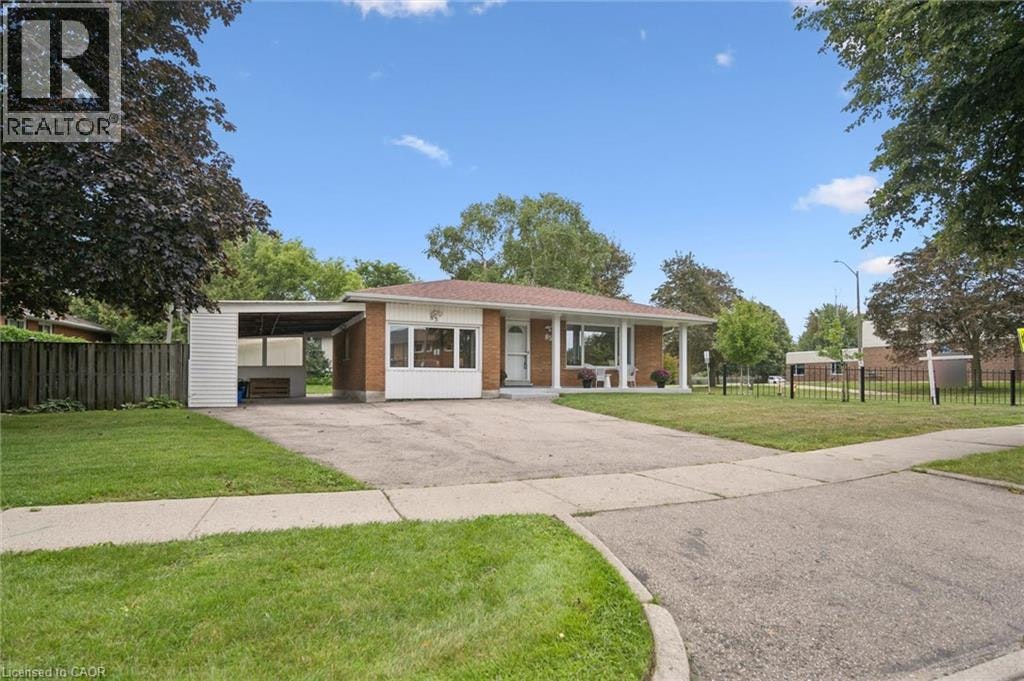 85 Indian Road, Kitchener, ON, N2B 2S6