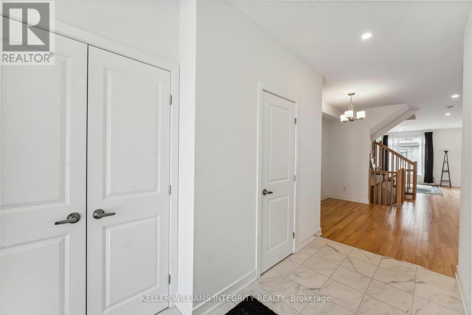 330 Makobe Lane, Ottawa, ON, K4M 0M1 - 2
