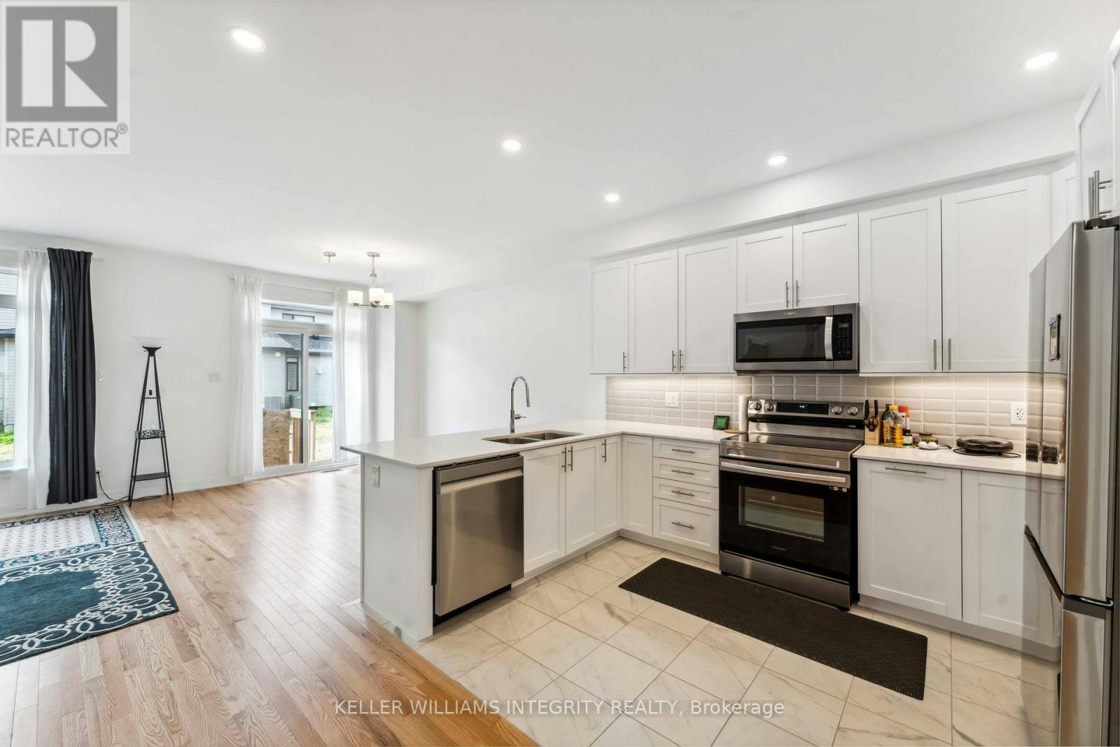 330 Makobe Lane, Ottawa, ON, K4M 0M1 - 5