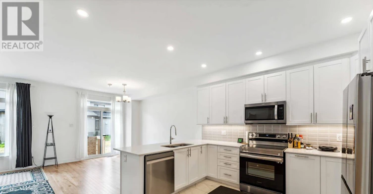 330 Makobe Lane, Ottawa, ON, K4M 0M1 - 5