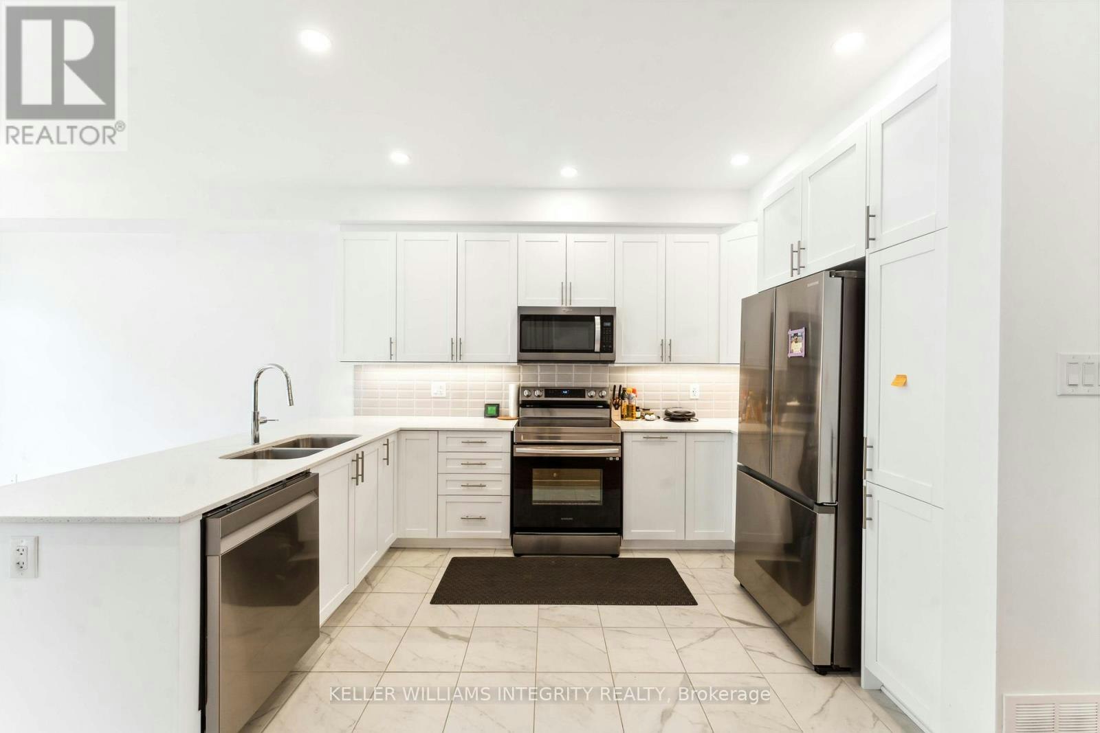 330 Makobe Lane, Ottawa, ON, K4M 0M1 - 7