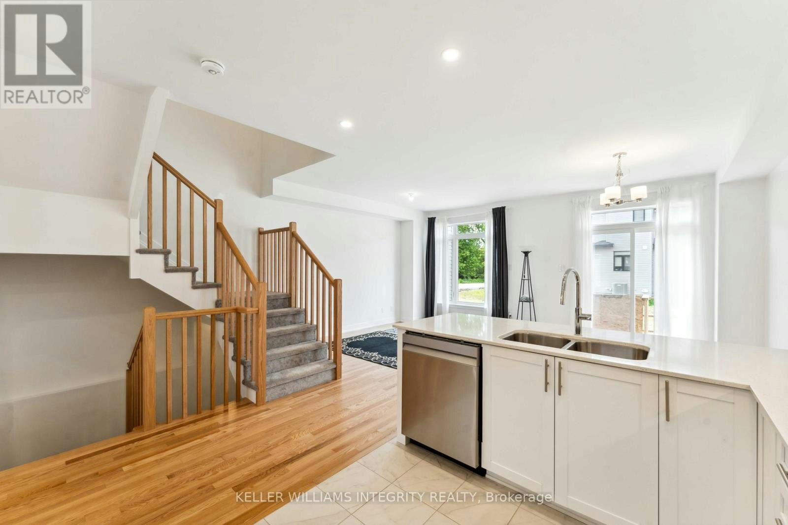 330 Makobe Lane, Ottawa, ON, K4M 0M1 - 8