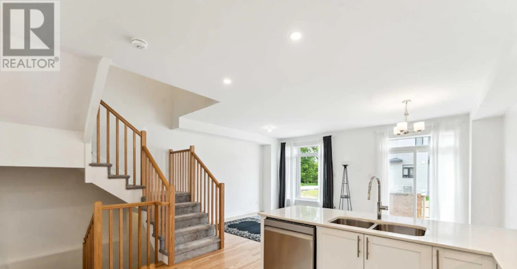 330 Makobe Lane, Ottawa, ON, K4M 0M1 - 8