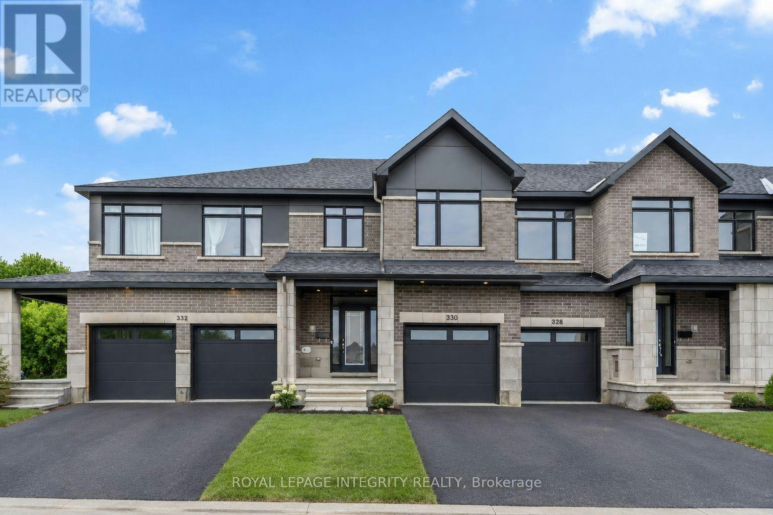 330 Makobe Lane, Ottawa, ON, K4M 0M1