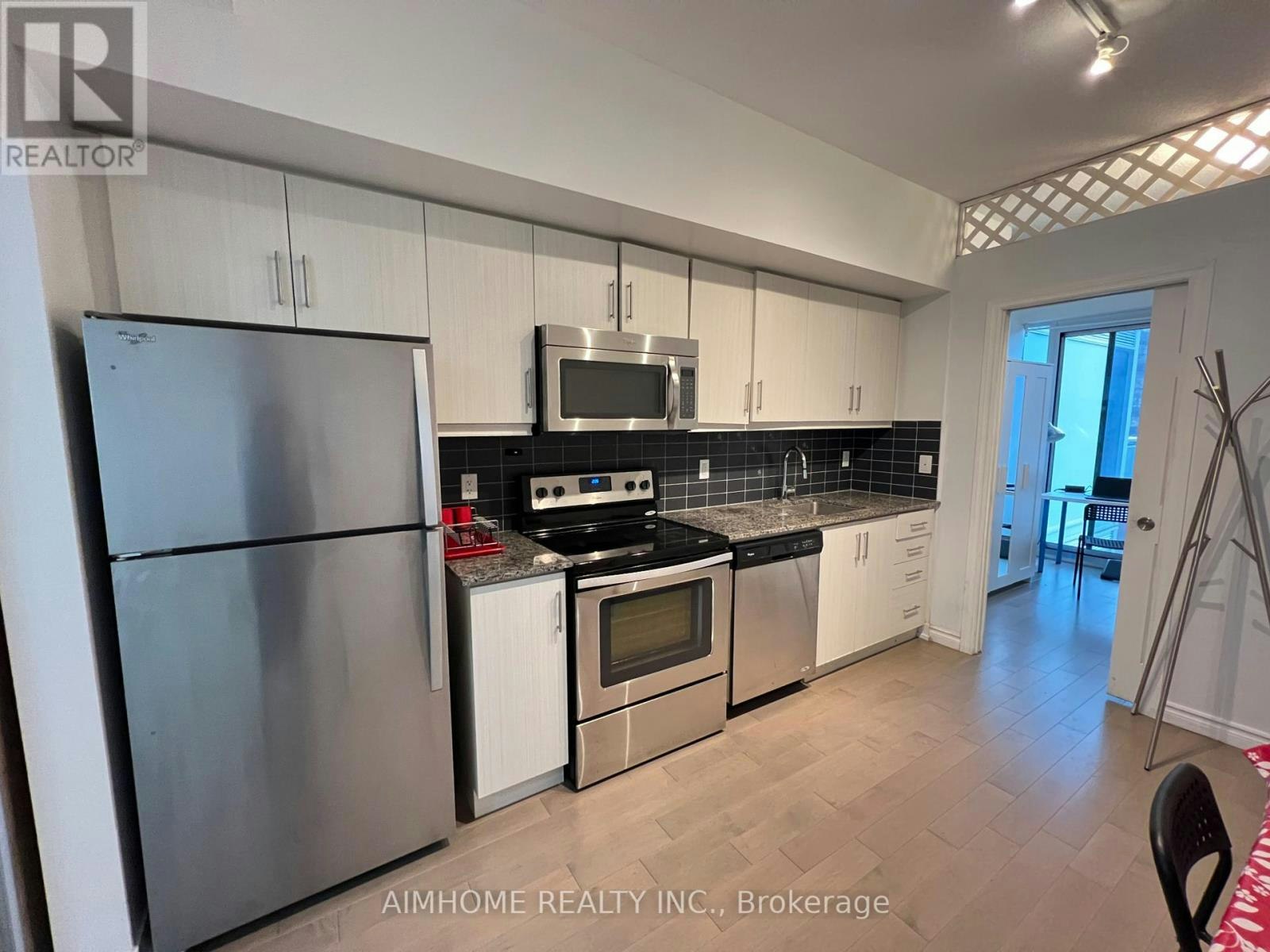 608-10 Willison Square, Toronto, ON, M5T 0A8 - 3