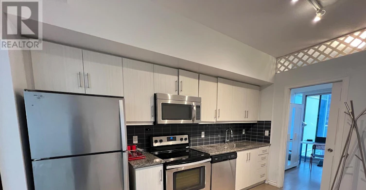 608-10 Willison Square, Toronto, ON, M5T 0A8 - 3