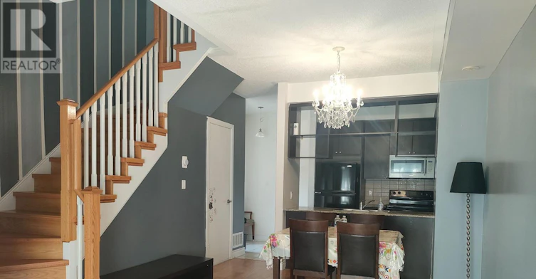 62-295 Village Green Square, Toronto, ON, M1S 0L2 - 3