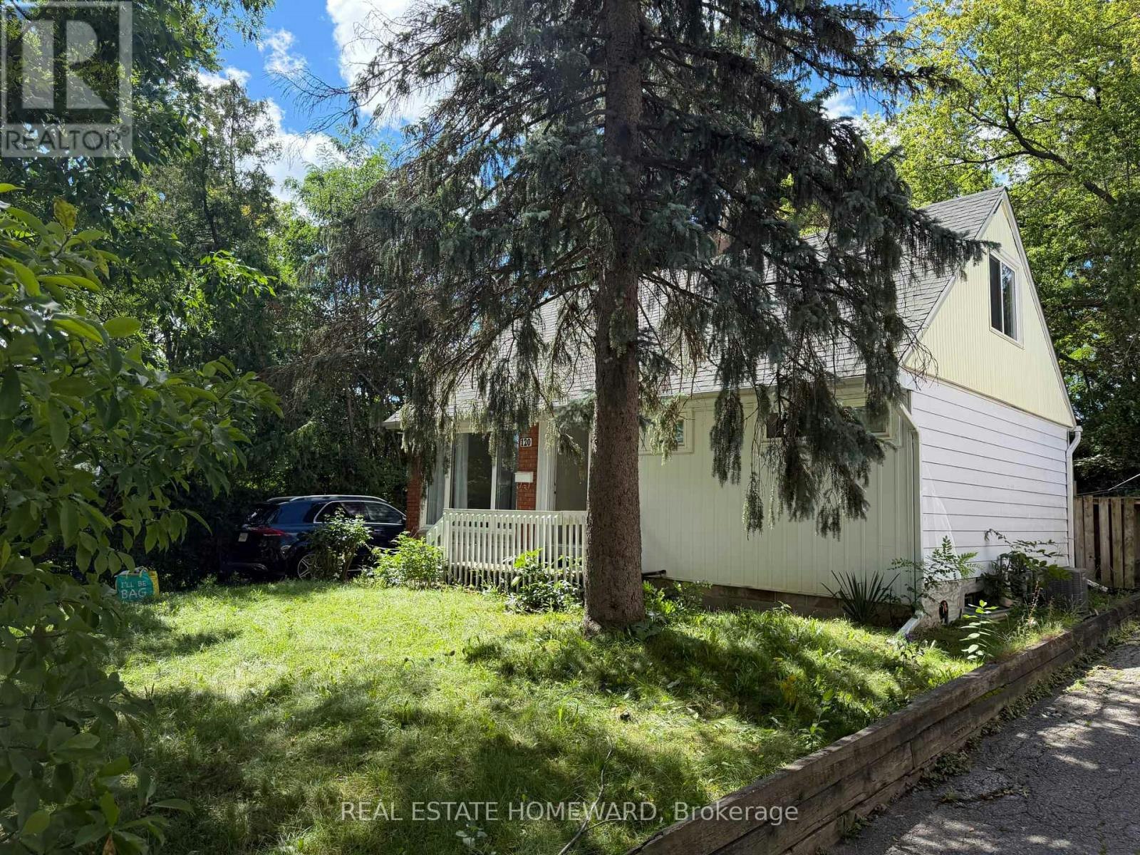 120 Baker Avenue, Richmond Hill, ON, L4C 1X4 - 2