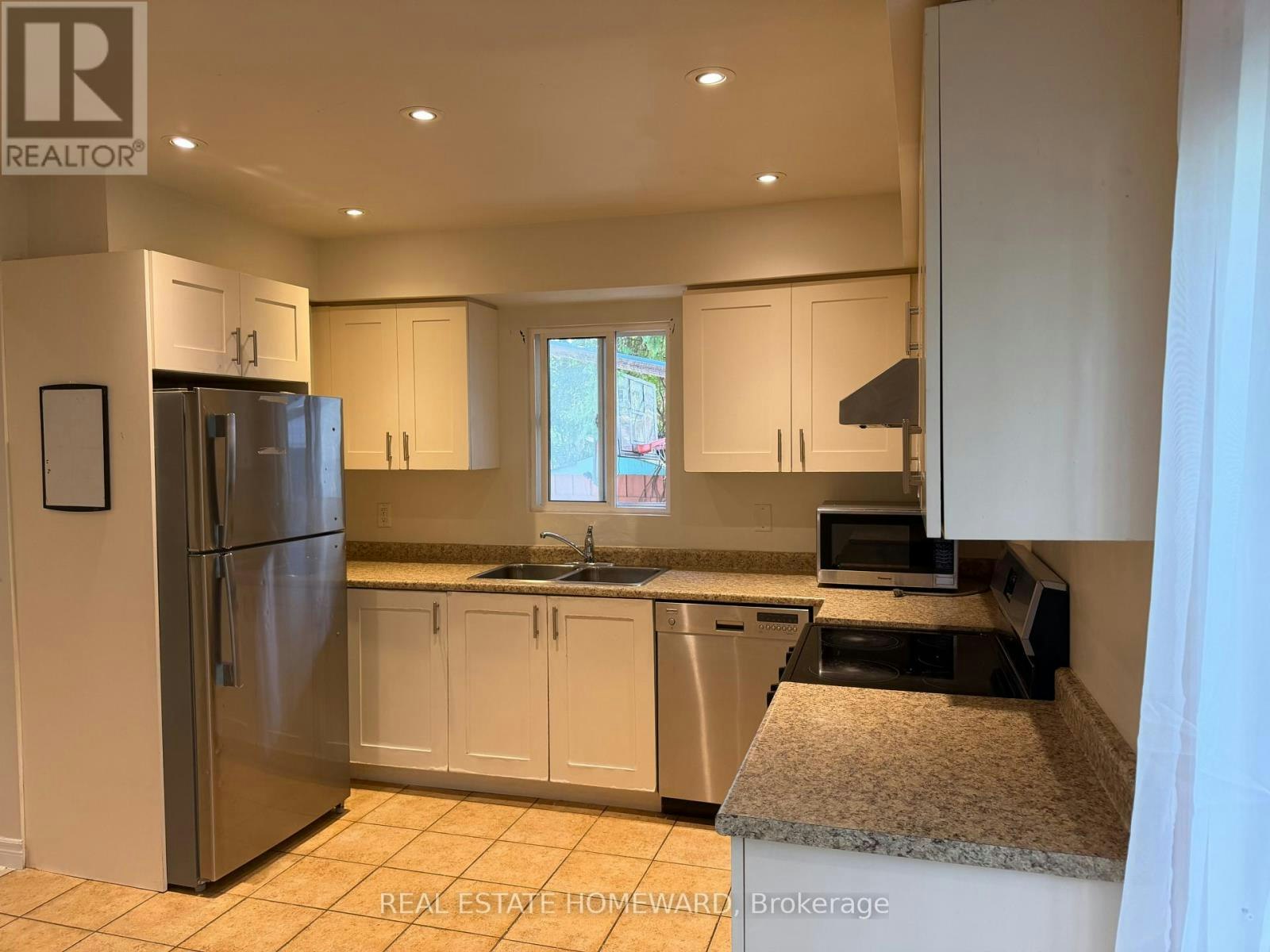 120 Baker Avenue, Richmond Hill, ON, L4C 1X4 - 15