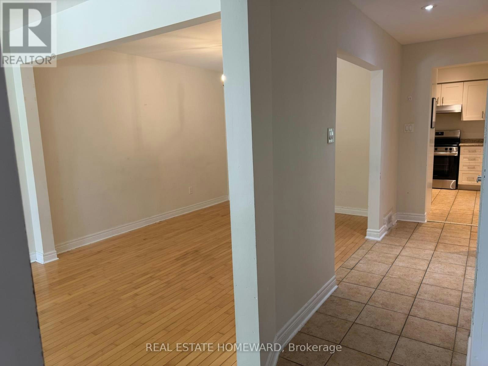 120 Baker Avenue, Richmond Hill, ON, L4C 1X4 - 5