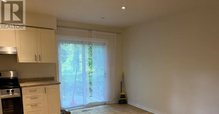 120 Baker Avenue, Richmond Hill, ON, L4C 1X4 - 16