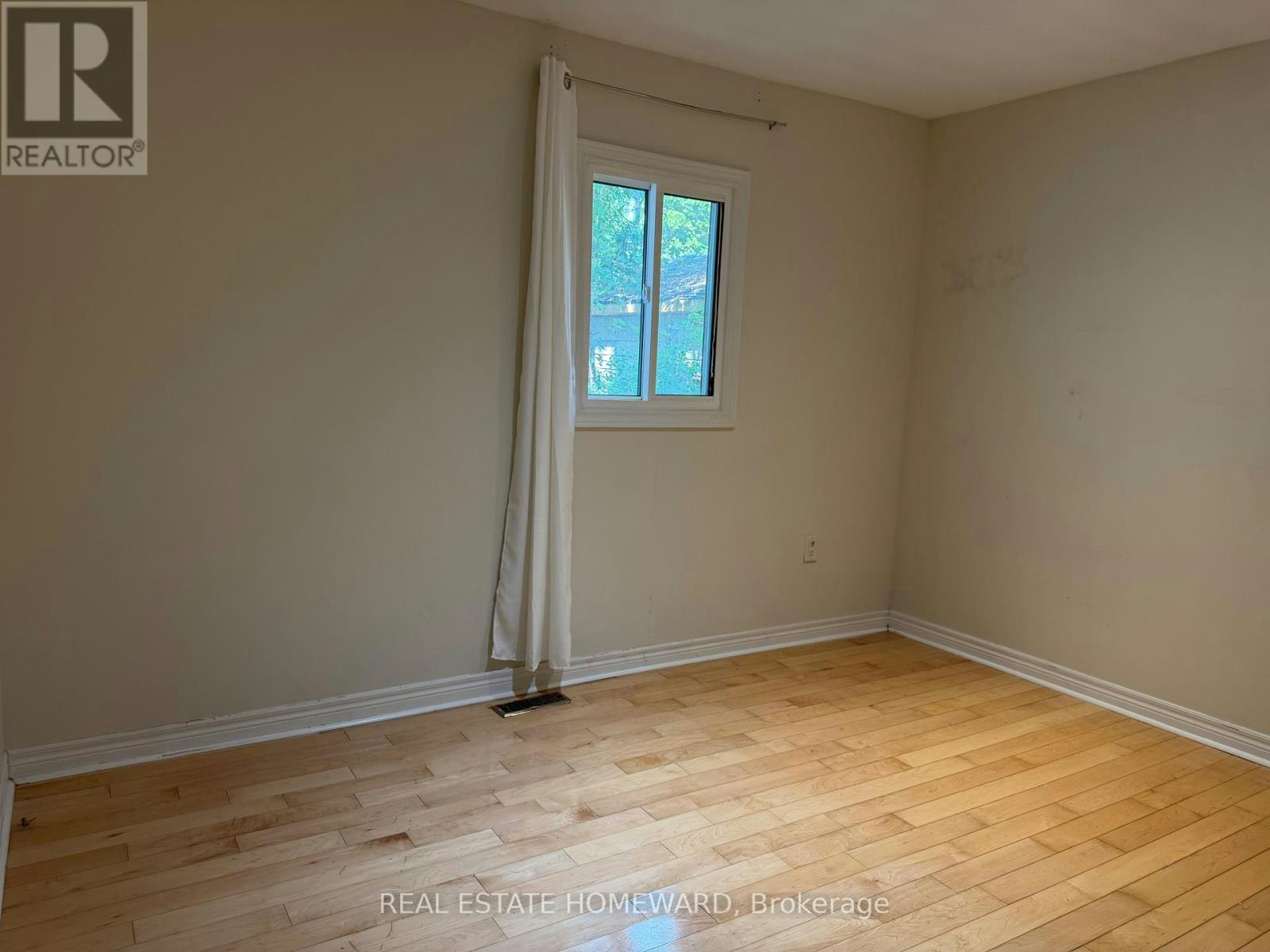 120 Baker Avenue, Richmond Hill, ON, L4C 1X4 - 8