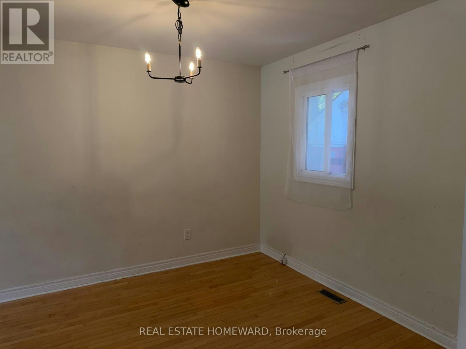 120 Baker Avenue, Richmond Hill, ON, L4C 1X4 - 12