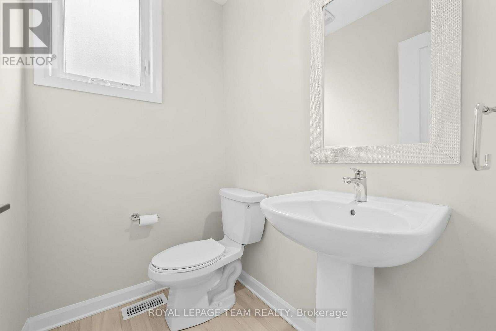521 Winterset Road, Ottawa, ON, K2T 0P4 - 9