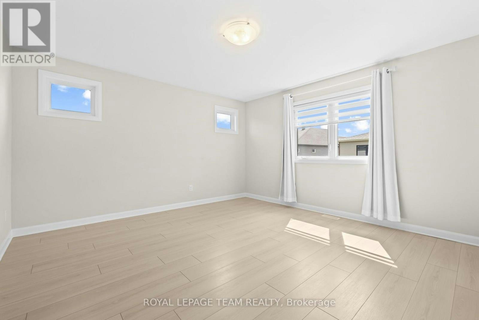 521 Winterset Road, Ottawa, ON, K2T 0P4 - 10