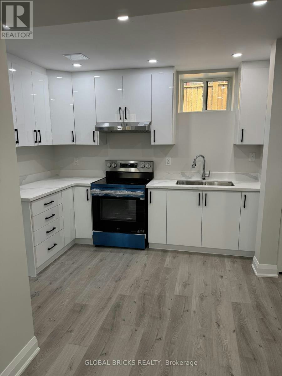 3- LOWER-101 Minerva Avenue, Toronto, ON, M1M 1V8 - 15