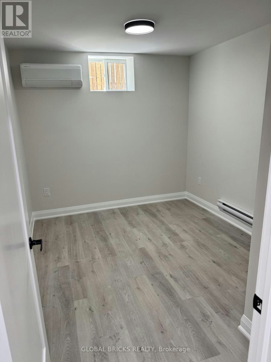 3- LOWER-101 Minerva Avenue, Toronto, ON, M1M 1V8 - 17