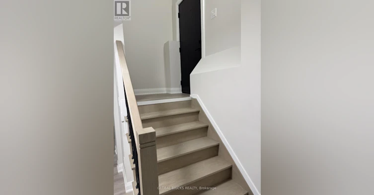 3- LOWER-101 Minerva Avenue, Toronto, ON, M1M 1V8 - 25