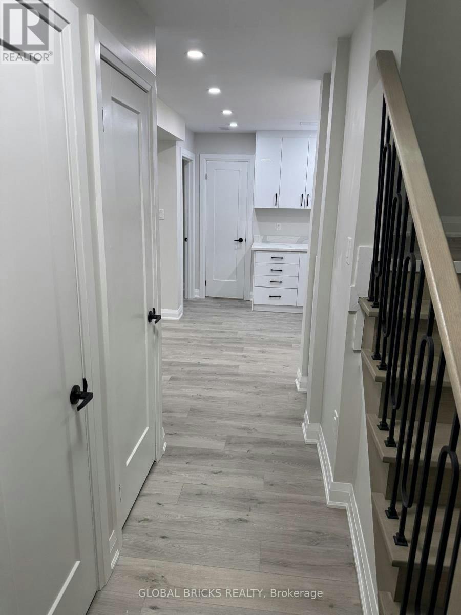3- LOWER-101 Minerva Avenue, Toronto, ON, M1M 1V8 - 14