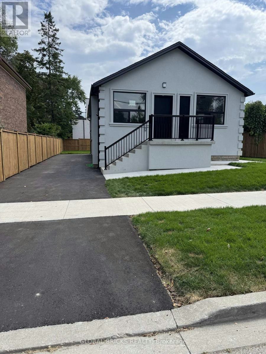 3- LOWER-101 Minerva Avenue, Toronto, ON, M1M 1V8
