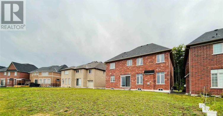 25 Mcisaac Drive, Springwater, ON, L9X 2A2 - 5