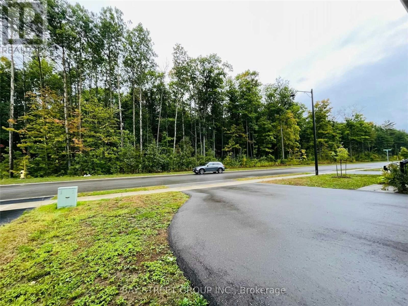 25 Mcisaac Drive, Springwater, ON, L9X 2A2 - 2