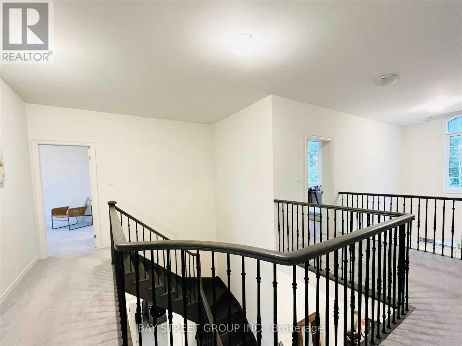 25 Mcisaac Drive, Springwater, ON, L9X 2A2 - 19