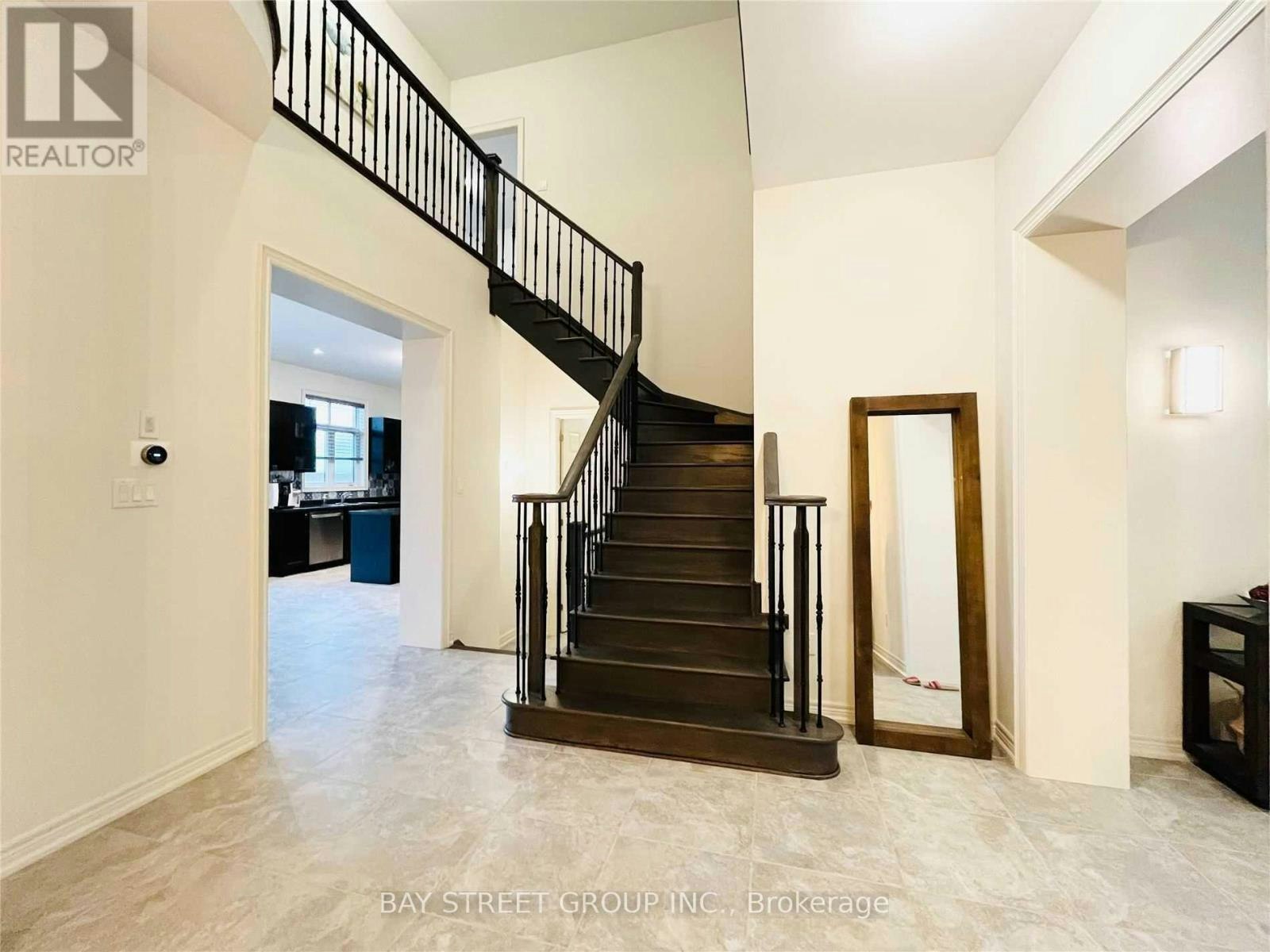 25 Mcisaac Drive, Springwater, ON, L9X 2A2 - 20