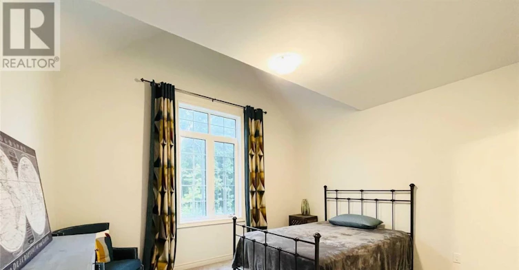 25 Mcisaac Drive, Springwater, ON, L9X 2A2 - 11