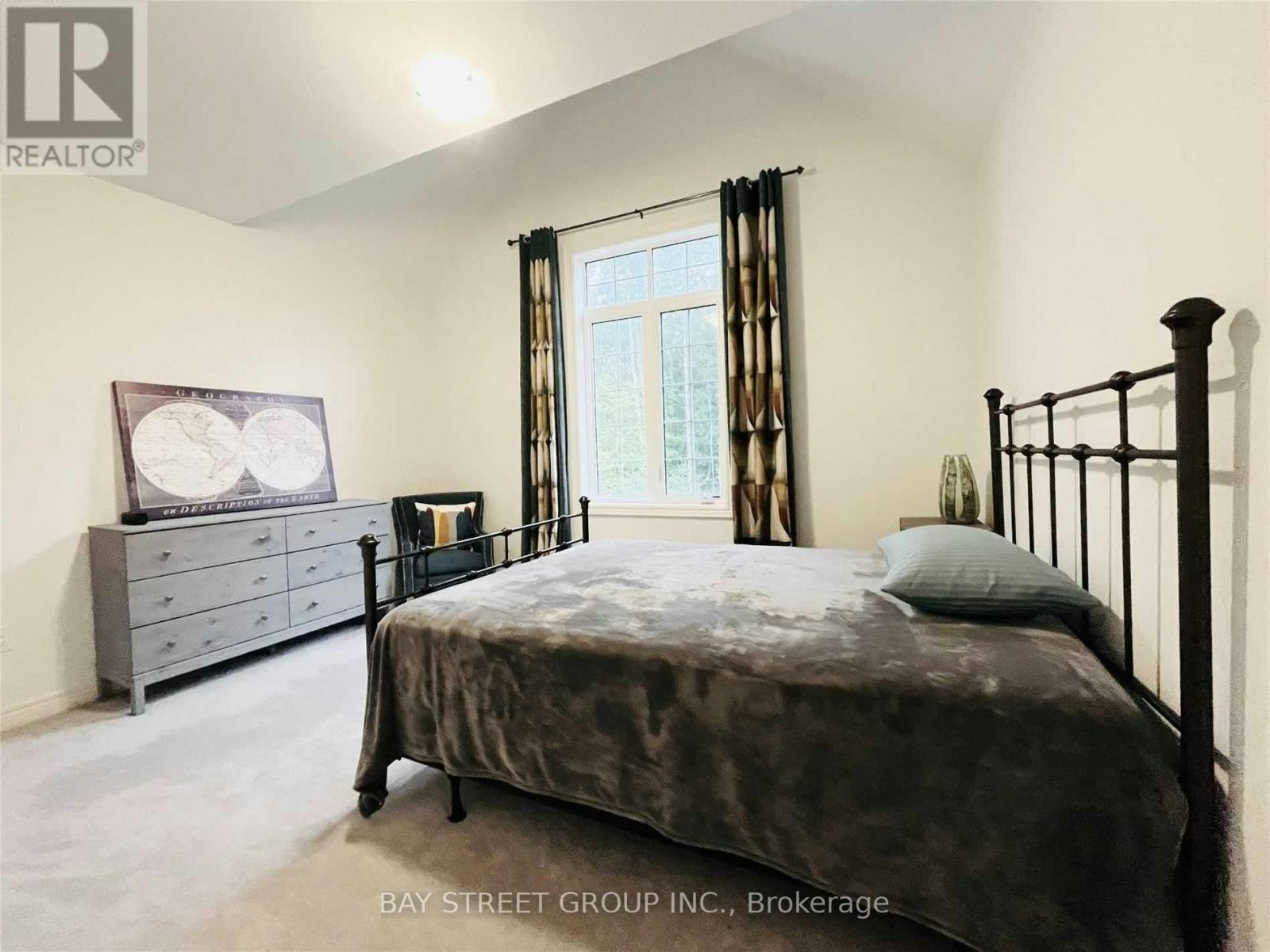 25 Mcisaac Drive, Springwater, ON, L9X 2A2 - 13