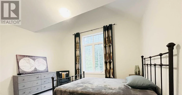 25 Mcisaac Drive, Springwater, ON, L9X 2A2 - 13