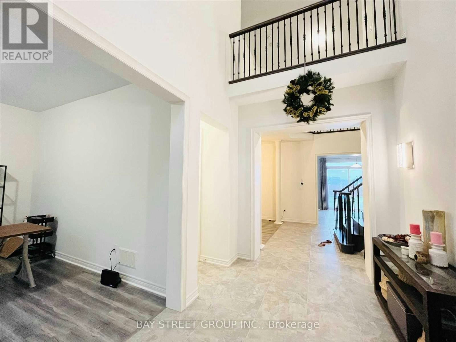 25 Mcisaac Drive, Springwater, ON, L9X 2A2 - 29
