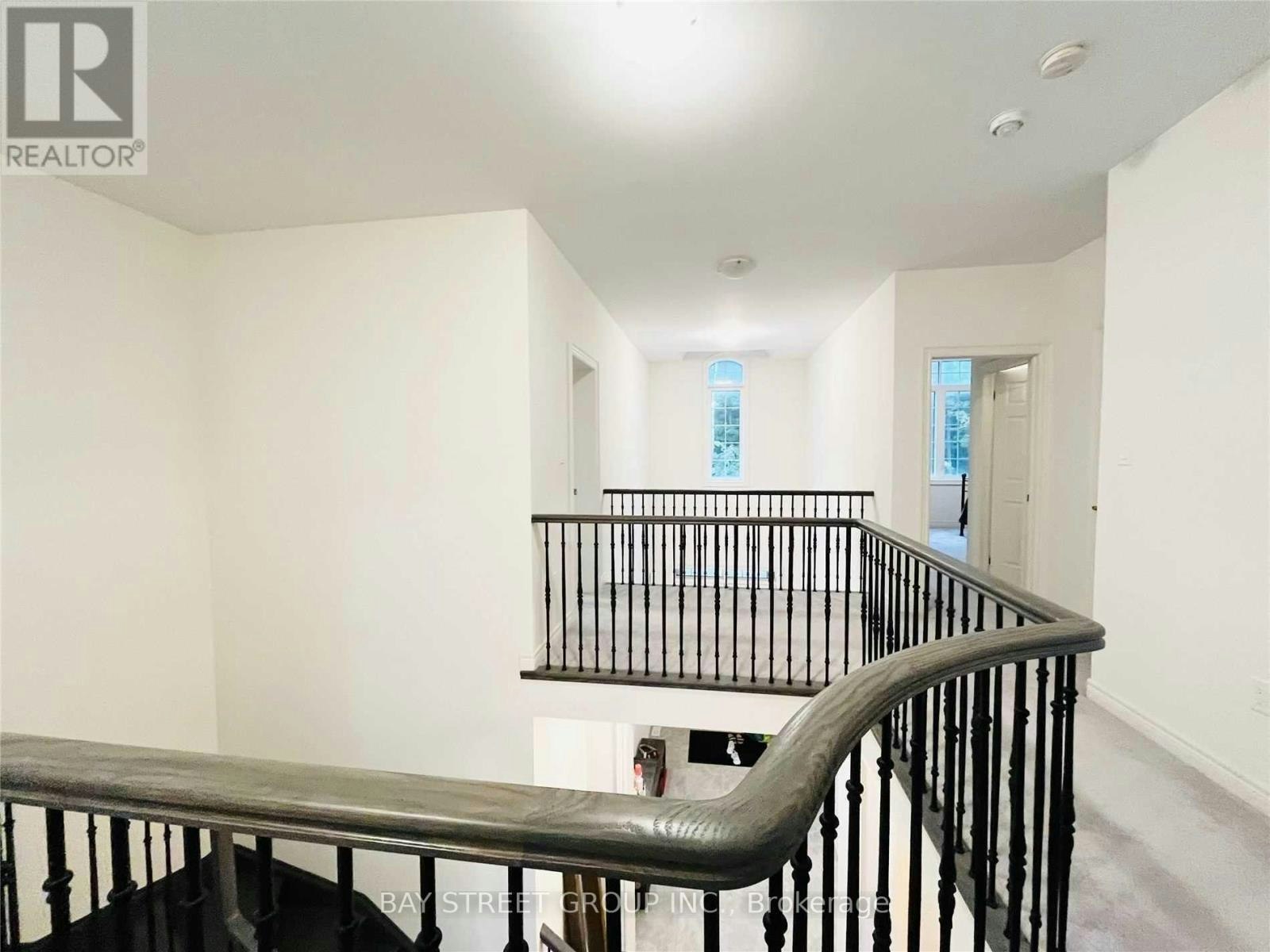 25 Mcisaac Drive, Springwater, ON, L9X 2A2 - 18