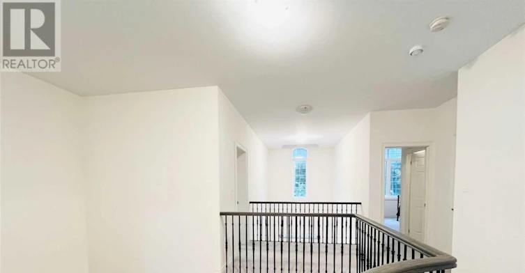 25 Mcisaac Drive, Springwater, ON, L9X 2A2 - 18