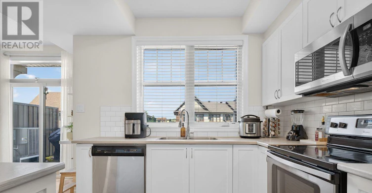 108 Sweetwater Lane, Ottawa, ON, K2T 0L1 - 10