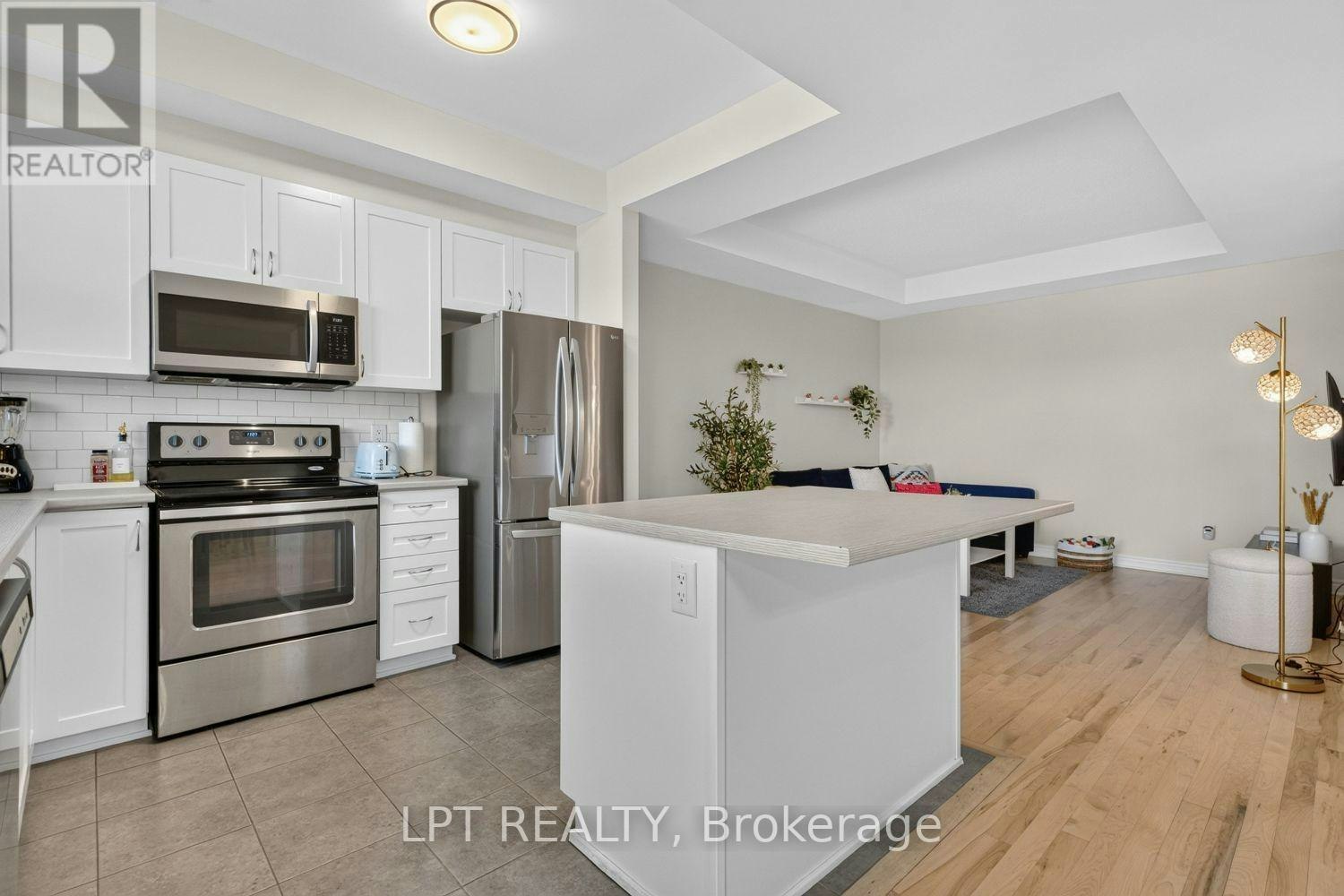 108 Sweetwater Lane, Ottawa, ON, K2T 0L1 - 7