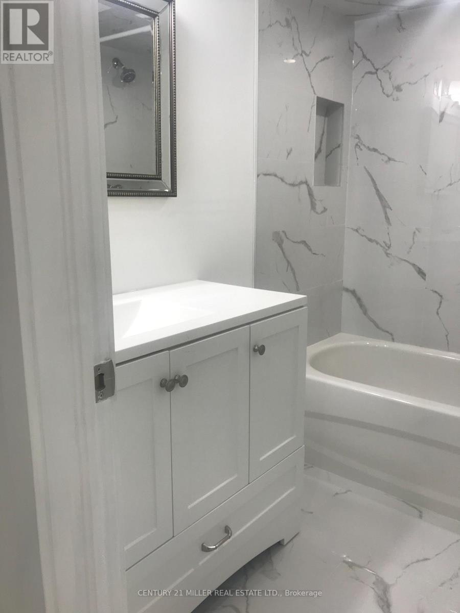 5655 Kellandy Run, Mississauga, ON, L5M 7A7 - 10