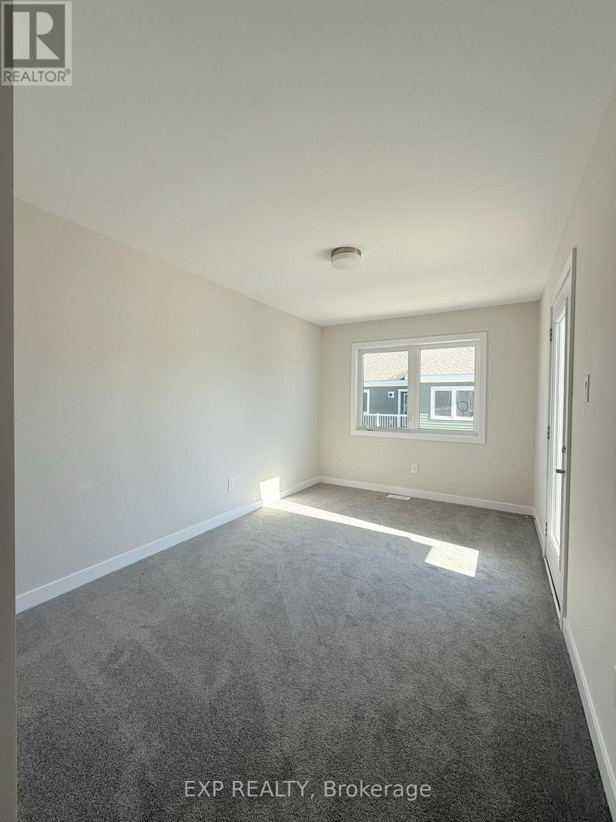 538 Oldenburg Avenue, Ottawa, ON, K0A 2Z0 - 9