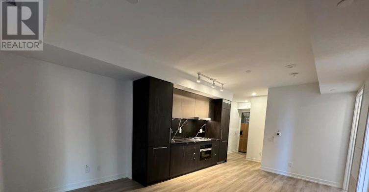 608-771 Yonge Street, Toronto, ON, M4W 0B8 - 4