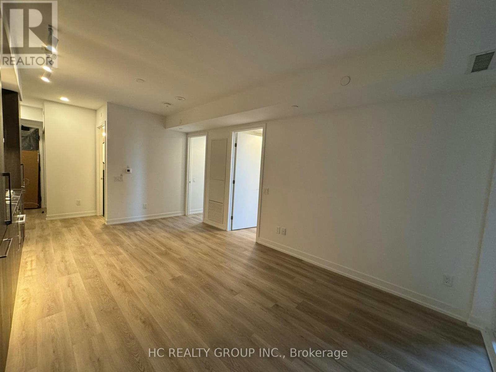 608-771 Yonge Street, Toronto, ON, M4W 0B8 - 9