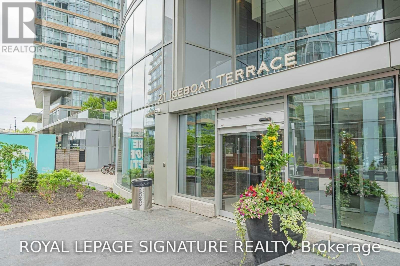 4315-21 Iceboat Terrace, Toronto, ON, M5V 4A9 - 2