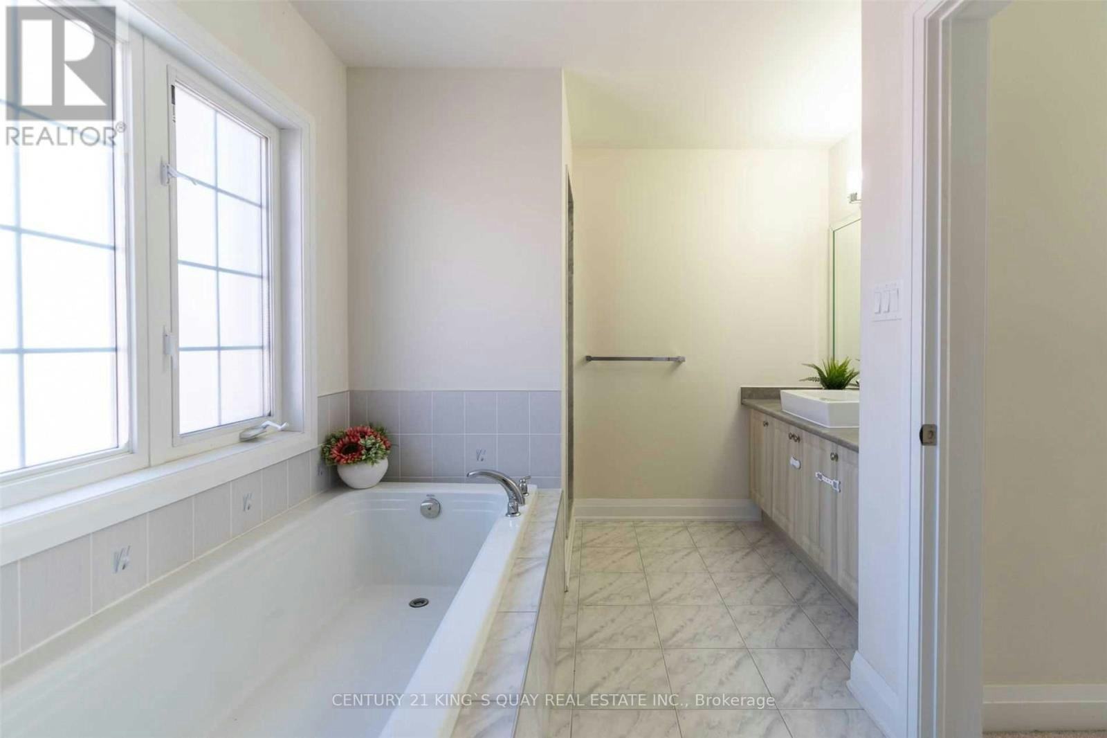 55 River Street, Toronto, ON, M5A 0G5 - 24