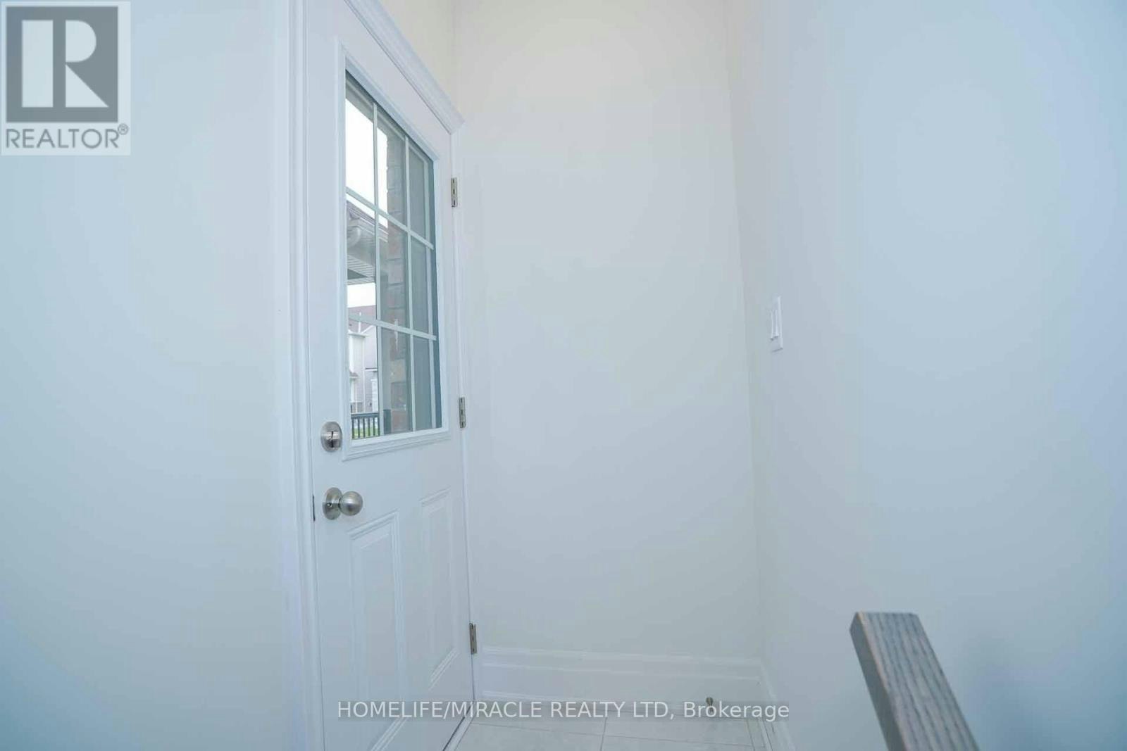 LOWER-31 Prudhoe Terrace, Barrie, ON, L9J 0W2 - 6