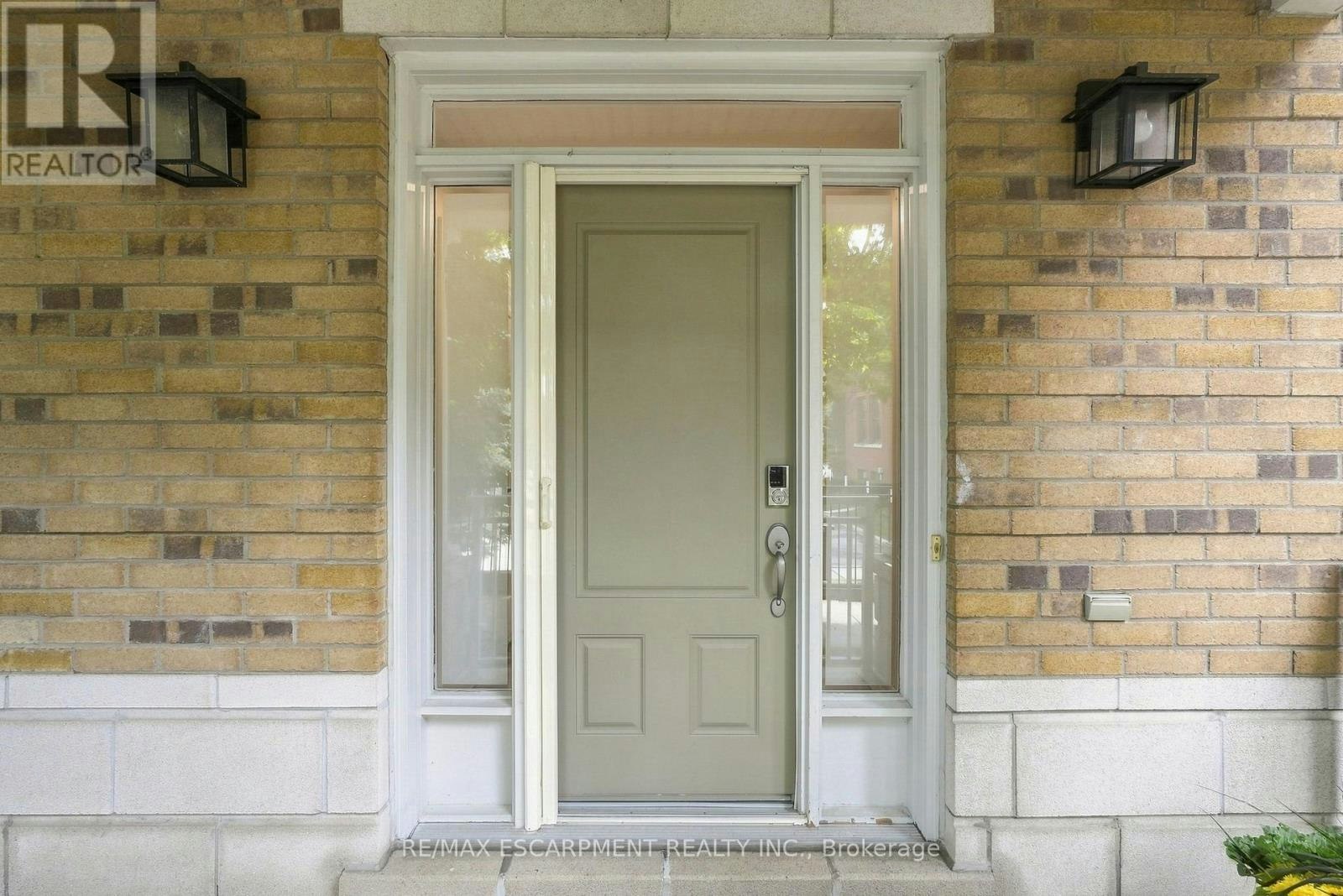 36 Compass Way, Mississauga, ON, L5G 4T8 - 3