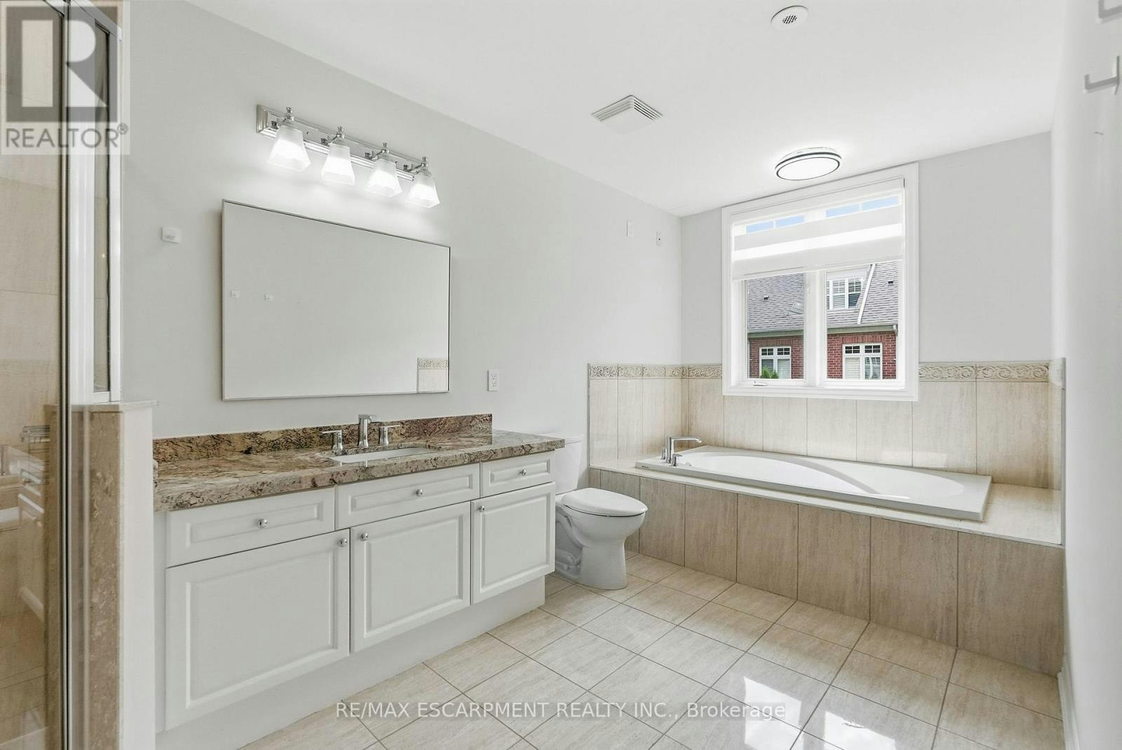 36 Compass Way, Mississauga, ON, L5G 4T8 - 10