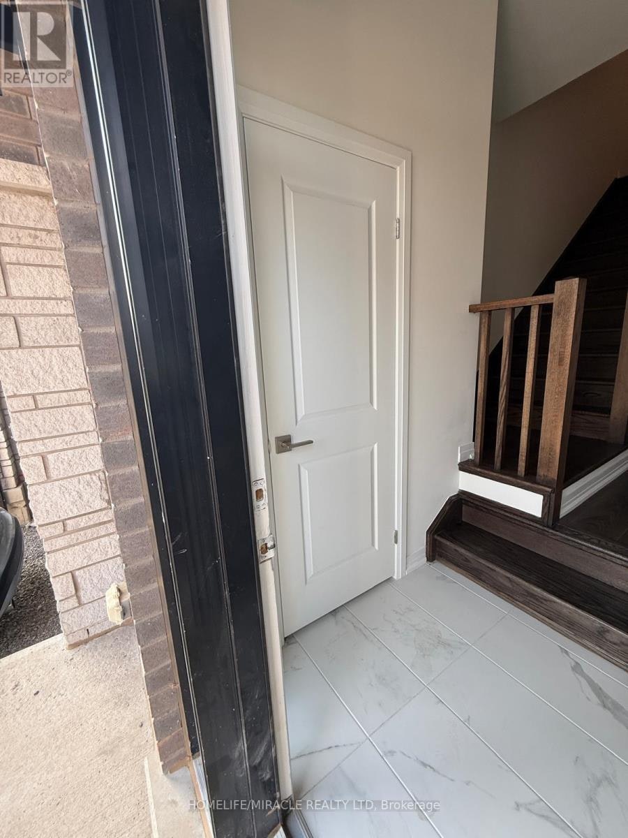 82 Mckernan Avenue, Brantford, ON, N3V 0C1 - 10