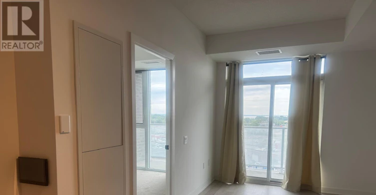 512-2782 Barton Street E, Hamilton, ON, L8E 2J8