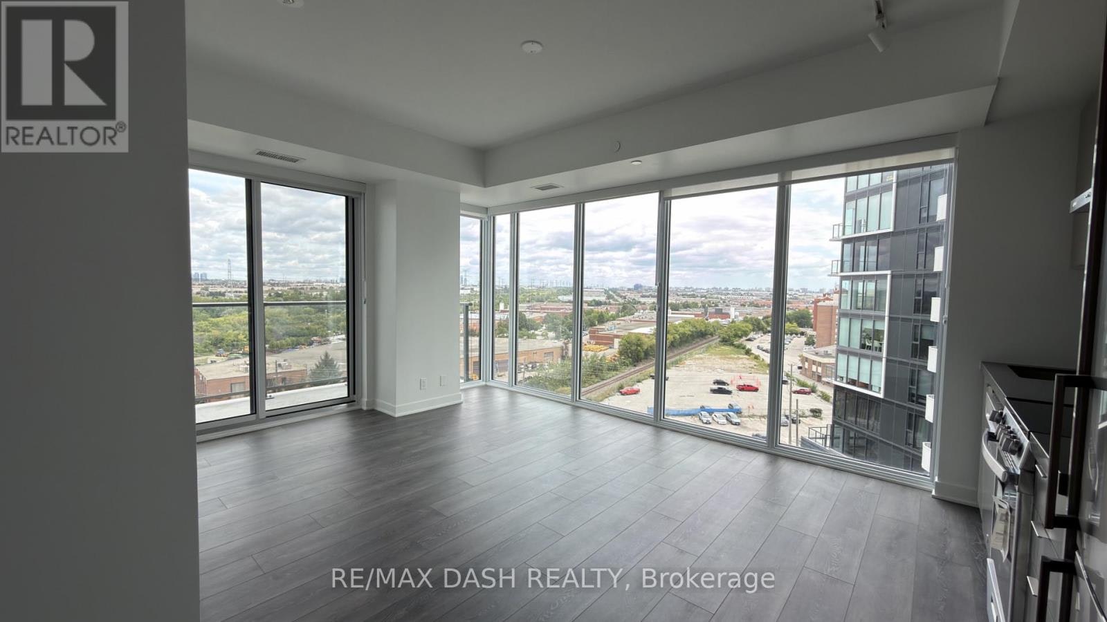 1002-10 Flavelle Trail, Vaughan, ON, L4L 0M9 - 10