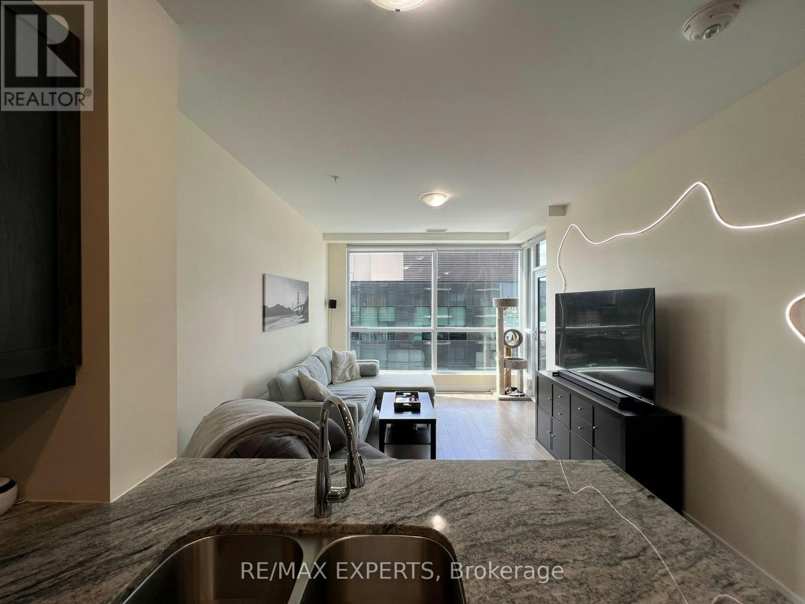 705-100 Garment Street, Kitchener, ON, N2G 0C3 - 9